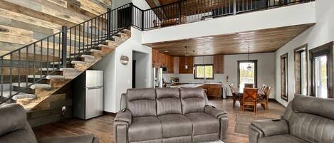 Televisión y chimenea