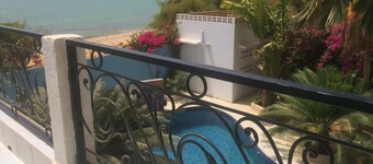 Room with sea view, swimming pool, garden, terraces, patio, lounge/dining room, parking