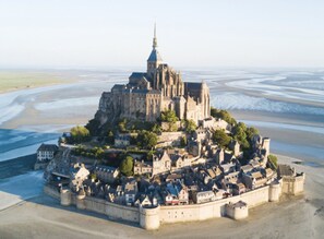 مكان جذب سياحي