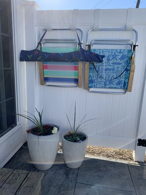 Property grounds - The Sea Salt Studio at Del Ray Beach Club - Steps to the Beach! (Dennis Port)