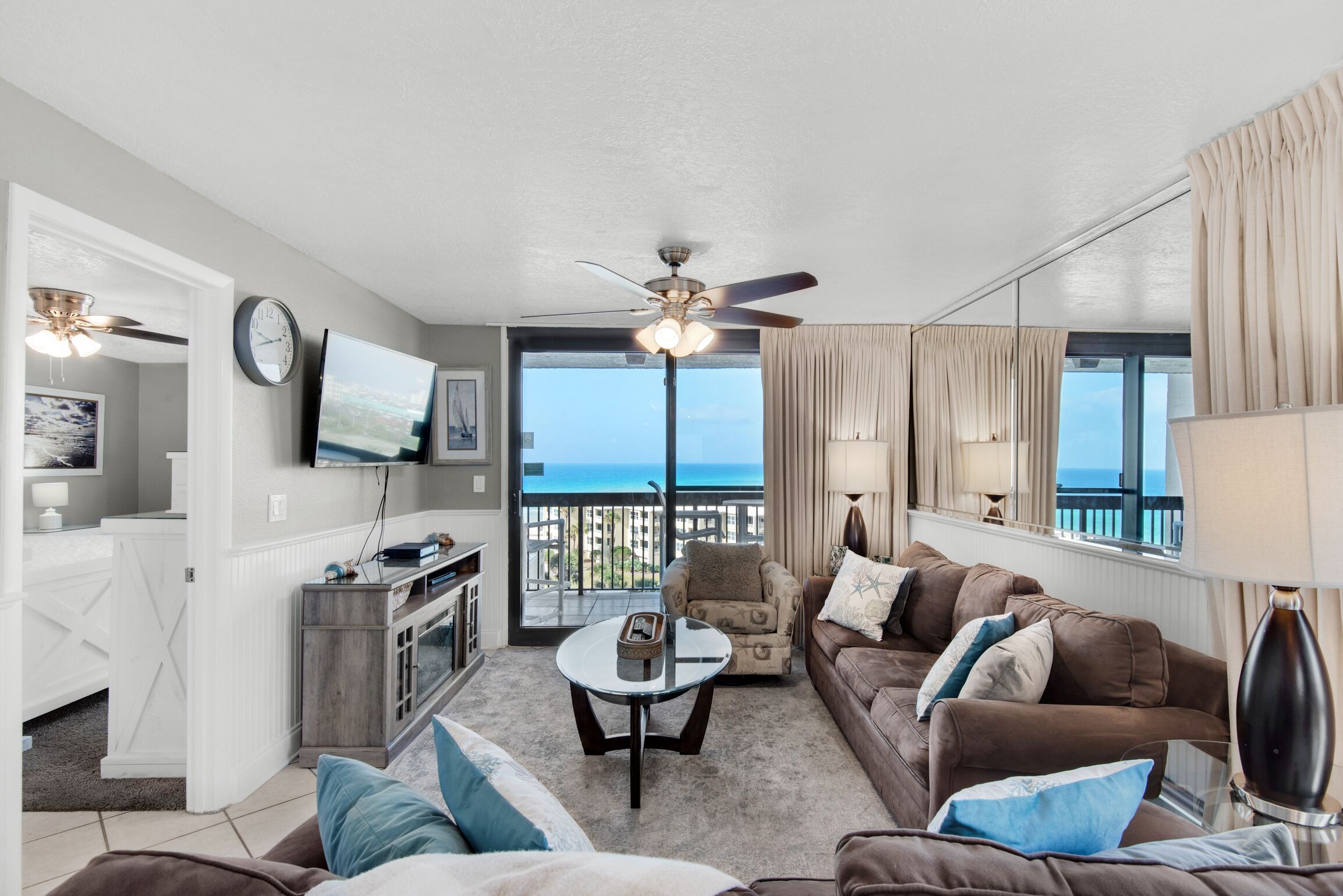 تلفزيون ذكي، مشغل دي في دي