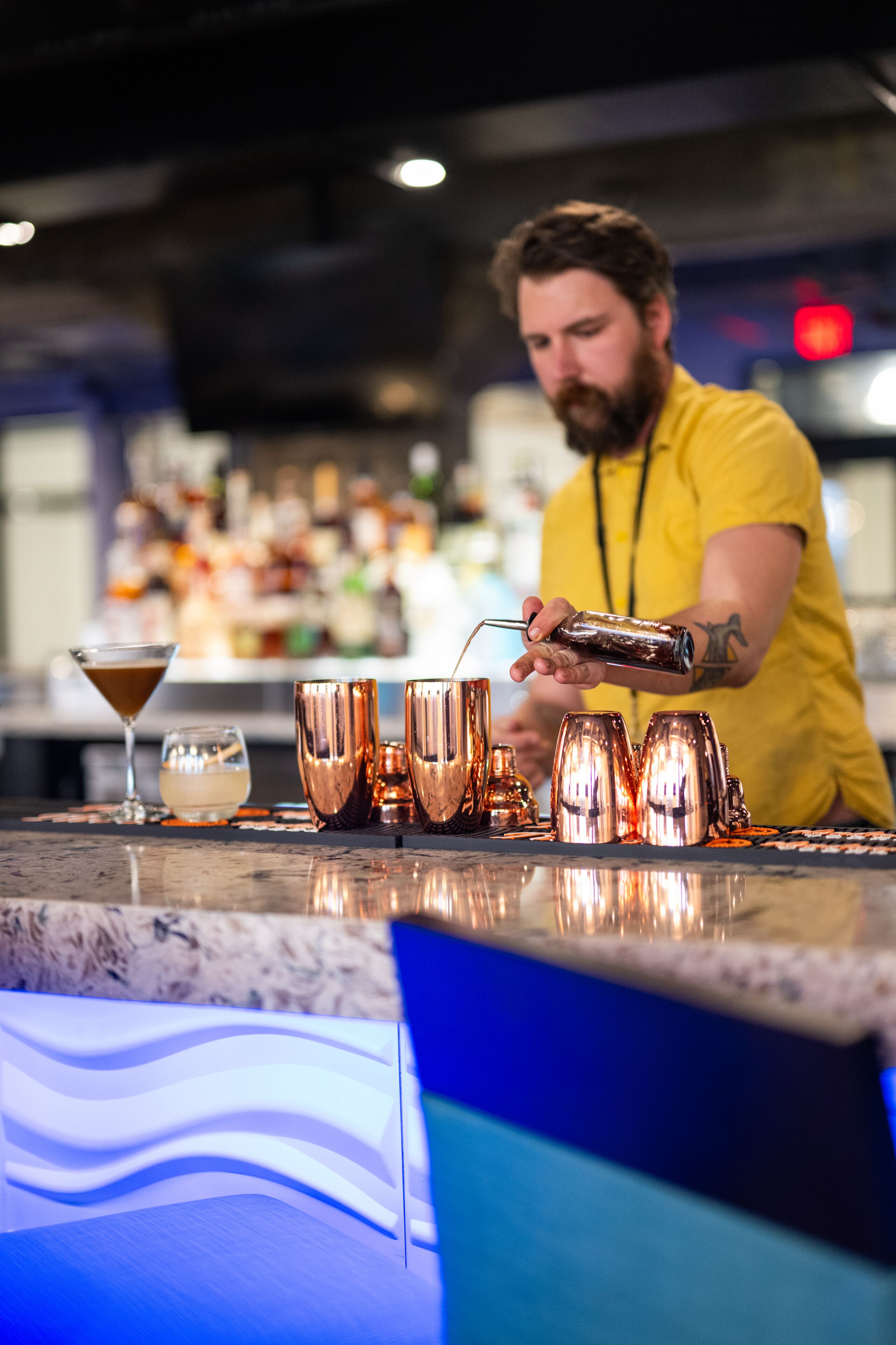 serves lunch, dinner and happy hour