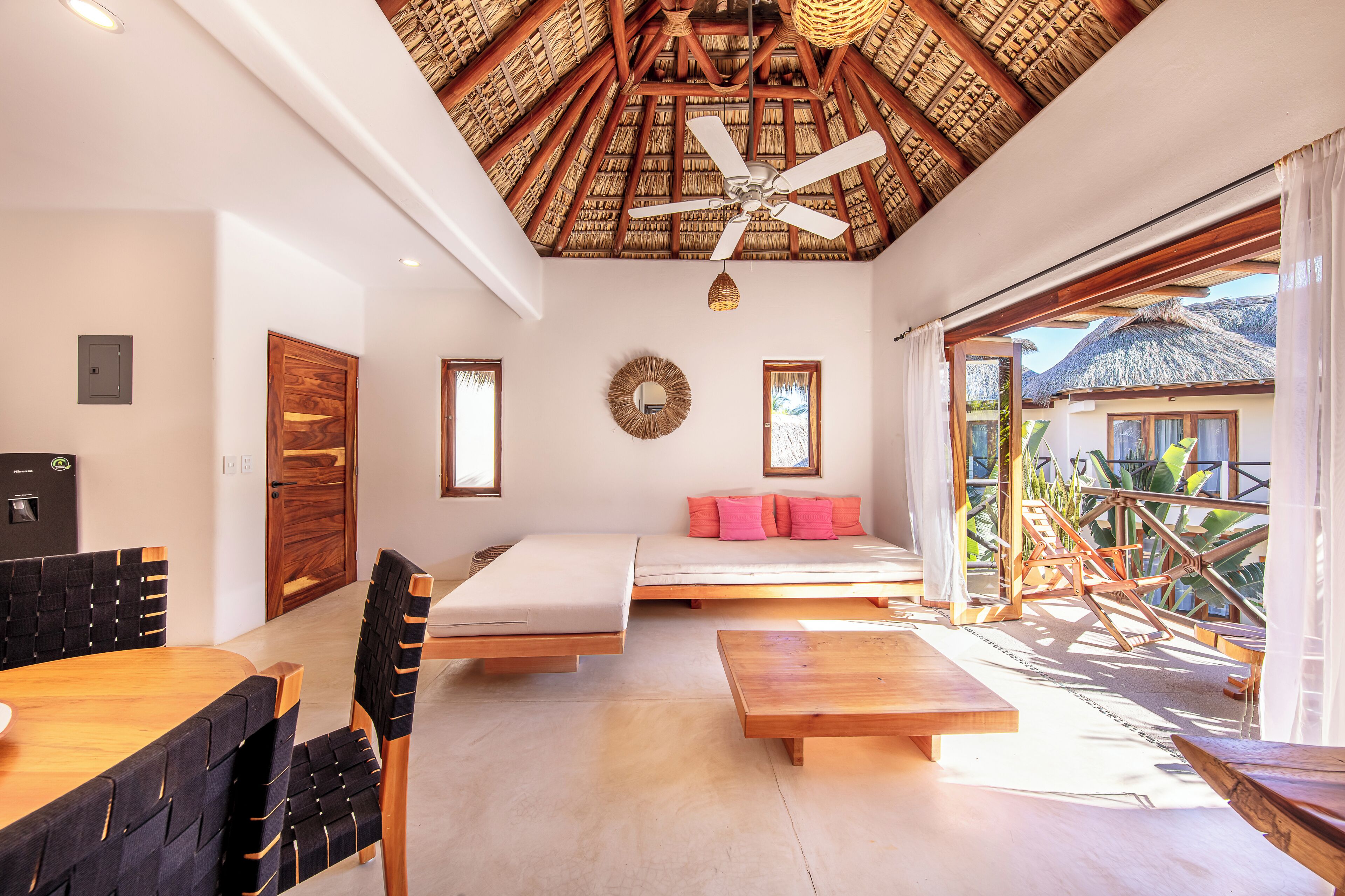 Studio Suite Superior, 2 phòng ngủ | Khu phòng khách