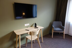 Desk, laptop workspace, free WiFi, bed sheets - Basalt hotel (Borgarbyggd)