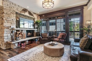 TV, fireplace - Arrowleaf Lodge at Deer Valley Resort - Two Bedroom Residence #301 (Park City)