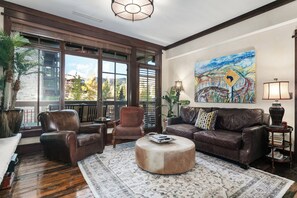 TV, fireplace - Arrowleaf Lodge at Deer Valley Resort - Two Bedroom Residence #301 (Park City)