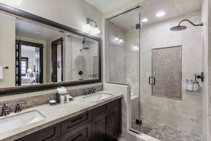Shower, heated floors, towels