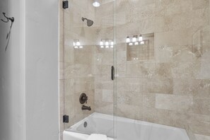 Dusche, Fußbodenheizung (Badezimmer), Handtücher