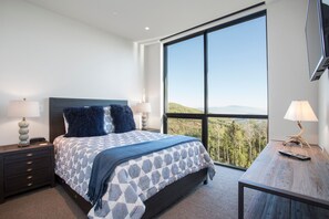 4 bedrooms, iron/ironing board, WiFi, bed sheets - One Empire Pass Lodge at Deer Valley Resort - Four Bedroom Residence #401 (Park City)