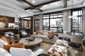 Televisión, chimenea