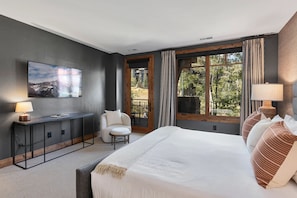 1 bedroom, travel crib, WiFi, bed sheets