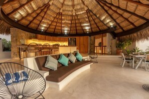 Villa, Multiple Beds (1005 - Villa Bellavista II) | Living room