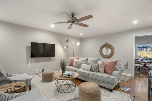 NEW The Beverly House - close to EXPO & TU