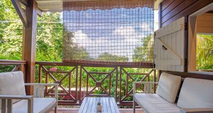 TI RACOON garden and pool view bungalow