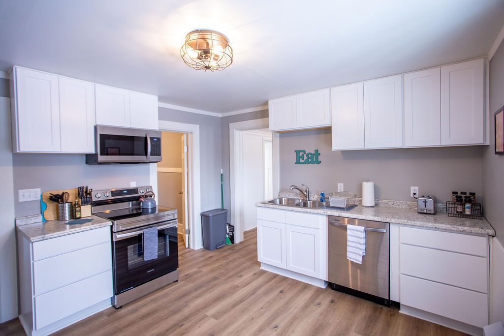 冰箱、微波炉、烤箱、炉灶