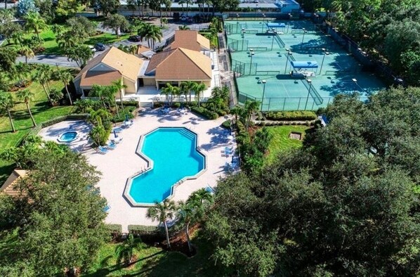 Outdoor pool, a heated pool
