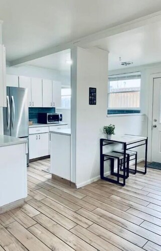 The Orange House with heated pool, Sleeps 8