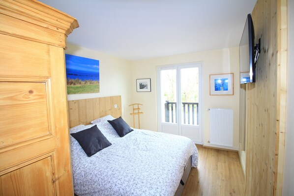 1 camera, ferro/asse da stiro, Wi-Fi gratuito