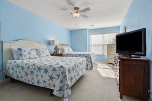 3 bedrooms, iron/ironing board, WiFi, bed sheets - Modern golf course townhome w/pool, close to many golf courses, shops, restaurants in North Myrtle (North Myrtle Beach)