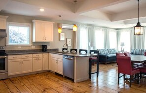 Fridge, microwave, oven, stovetop - Two Bedroom Deluxe, Luxury Condo, Kennebunk, Maine (2631160) (Kennebunk)