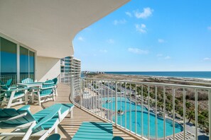 Outdoor dining - C911, 9th floor, Gulf Facing unit! ASK ABOUT POSSIBLE DISCOUNTS!! (Orange Beach)