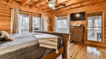 5 habitaciones, tabla de planchar con plancha y cuna de viaje