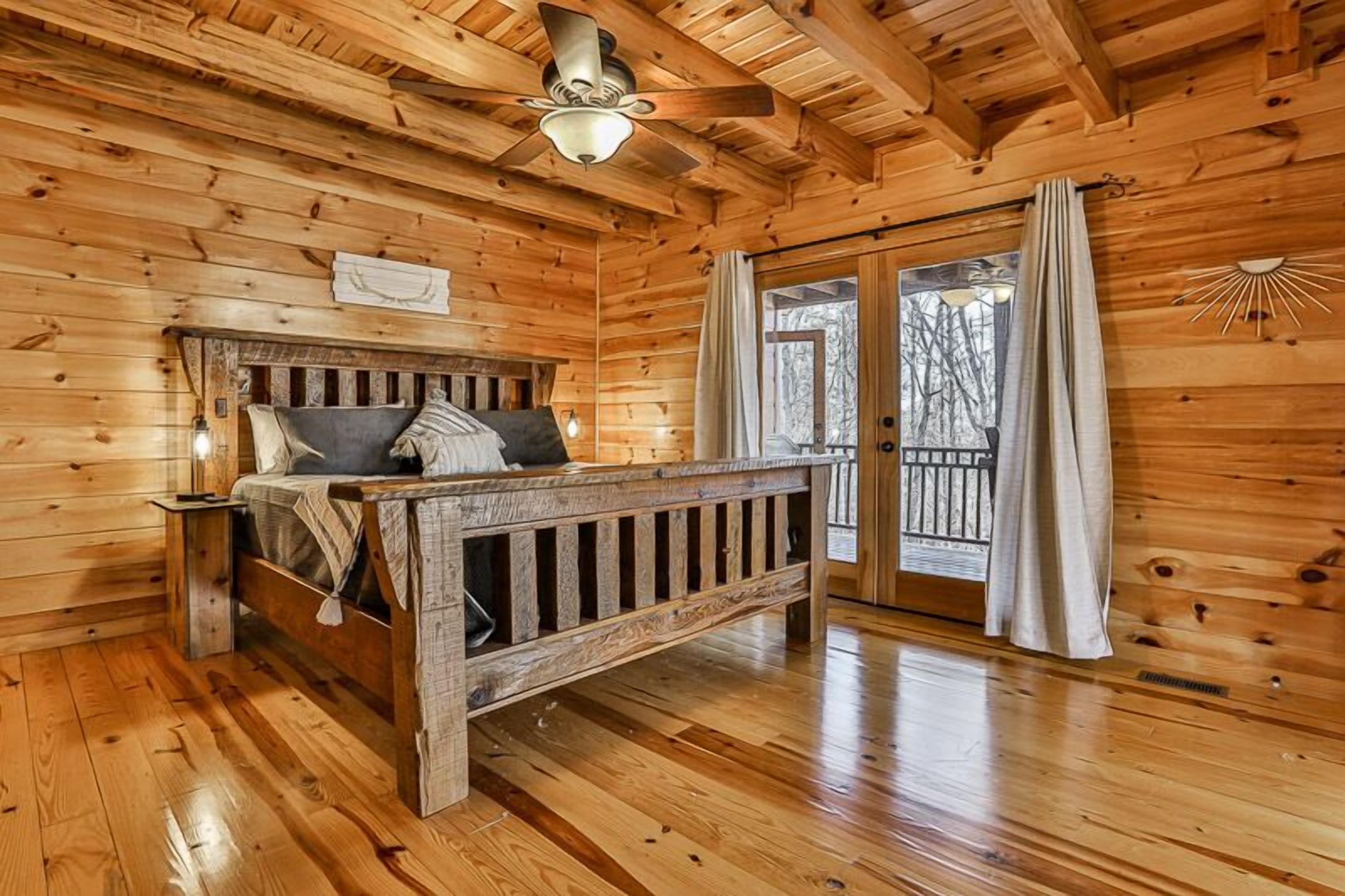 5 bedrooms, iron/ironing board, travel crib, free WiFi