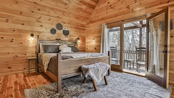 5 habitaciones, tabla de planchar con plancha y cuna de viaje