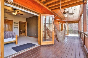 5 Schlafzimmer, Bügeleisen/Bügelbrett, Reisekinderbett, kostenloses WLAN