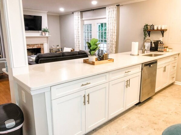 المنشأة من الداخل