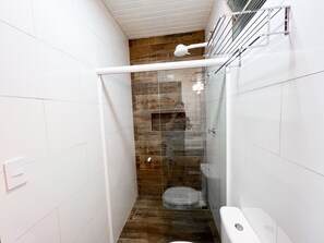 Quarto casal standard, 1 cama Queen, para não fumantes, vista para a montanha | Wi-Fi de cortesia, roupa de cama
