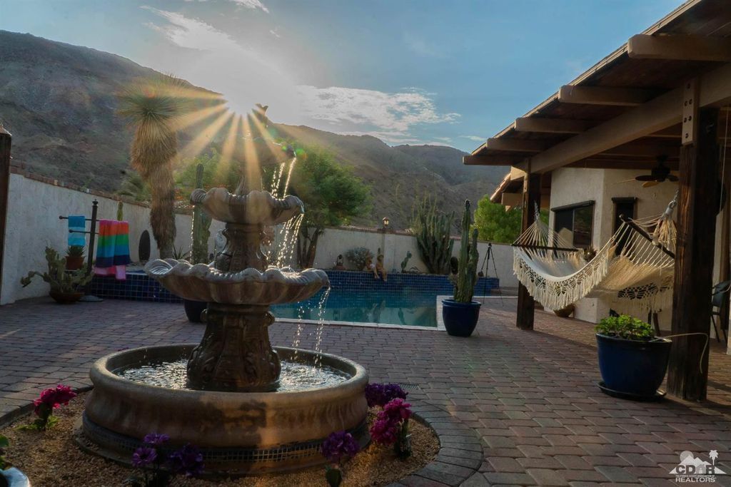 Palm Desert private Casita with mountain views