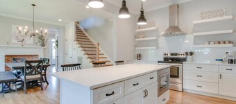 Beautiful Country Farmhouse - Historic Franklin