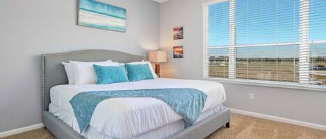 3 chambres, fer et planche à repasser, lit parapluie, Wi-Fi gratuit