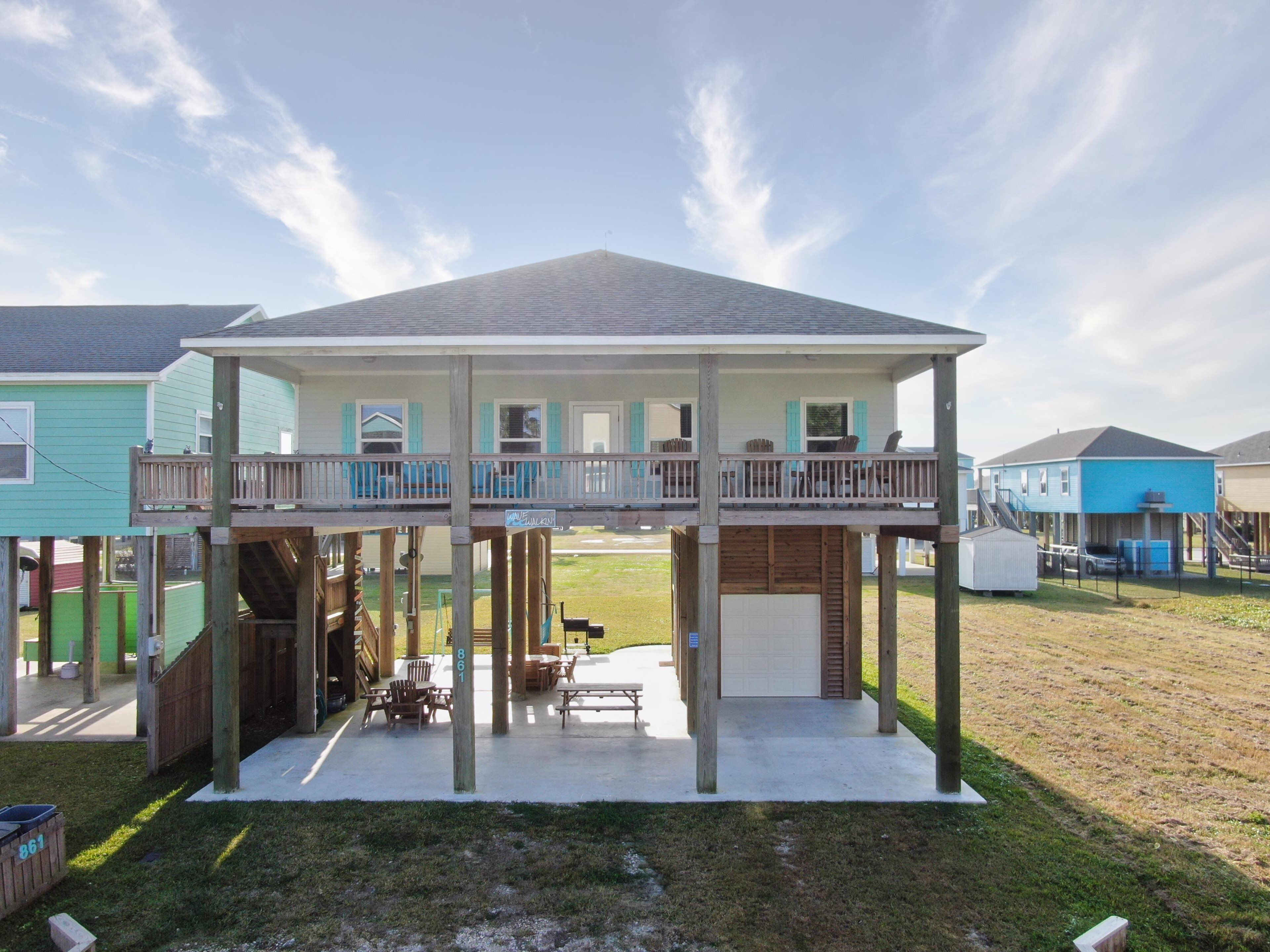 Wave Walkin, Sleeps 14, Dog Friendly, 4/2, in Emerald I