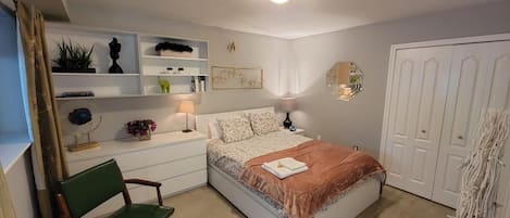 1 chambre, bureau, fer et planche à repasser, Wi-Fi gratuit