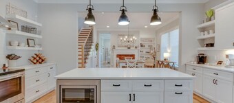 Superstar Country Retreat - Historic Franklin Home