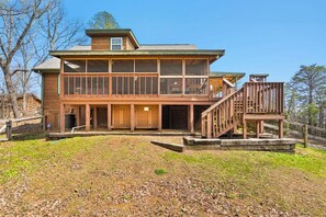 Exterior - Maple Top | By Colonial Properties (Sevierville)