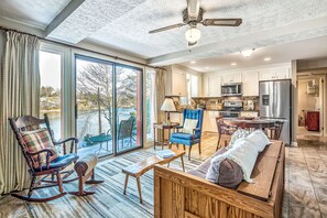 المنشأة من الداخل