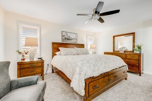 3 habitaciones, tabla de planchar con plancha, internet y ropa de cama 