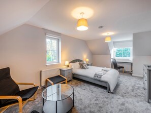 4 bedrooms, WiFi