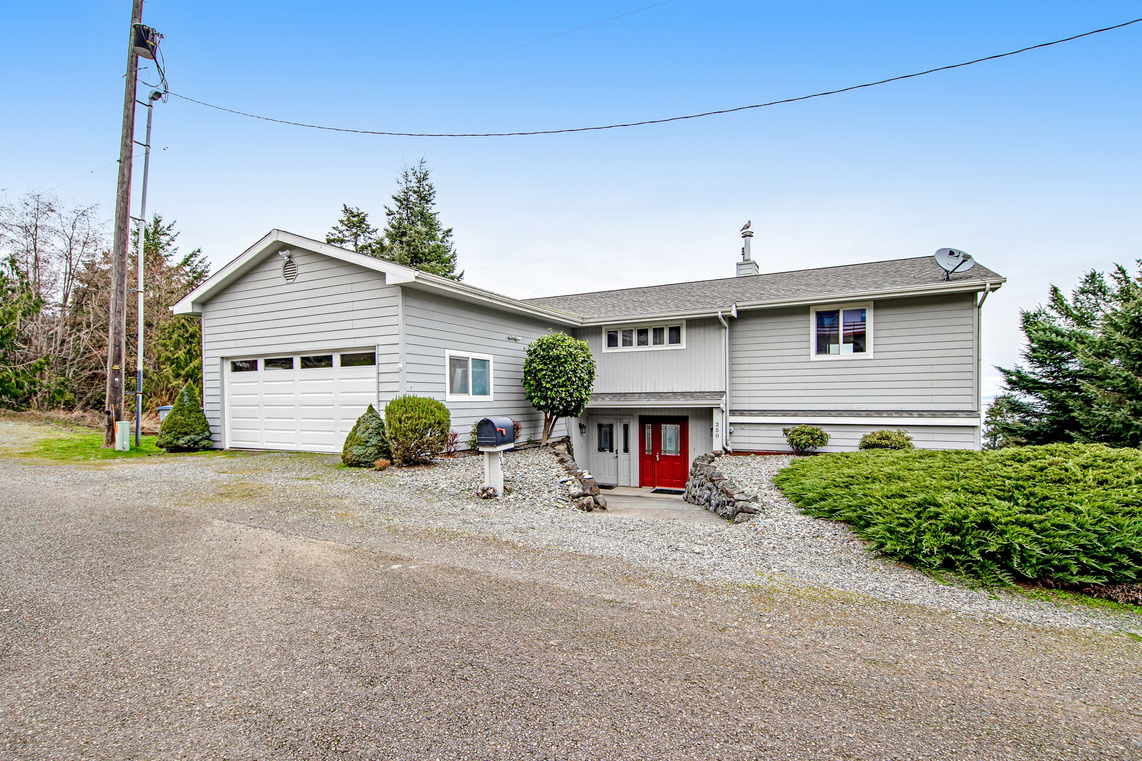 2-story home with water views, 2 decks, hot tub, 2 kitchens - near beach