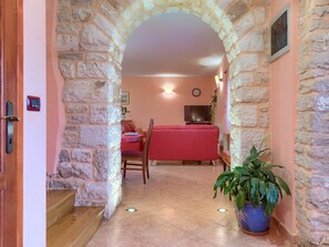 TV - Beautiful villa for 6 people with WIFI, A/C, private pool, TV and terrace (Pazin)