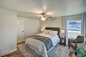 4 bedrooms, desk, iron/ironing board, travel cot