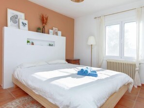 4 chambres, fer et planche à repasser, Wi-Fi