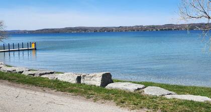 Red Timbers Near Beaches and Wineries