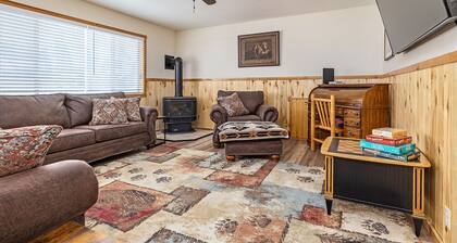 Charming Mountain Cabin - STANLEY IDAHO USA