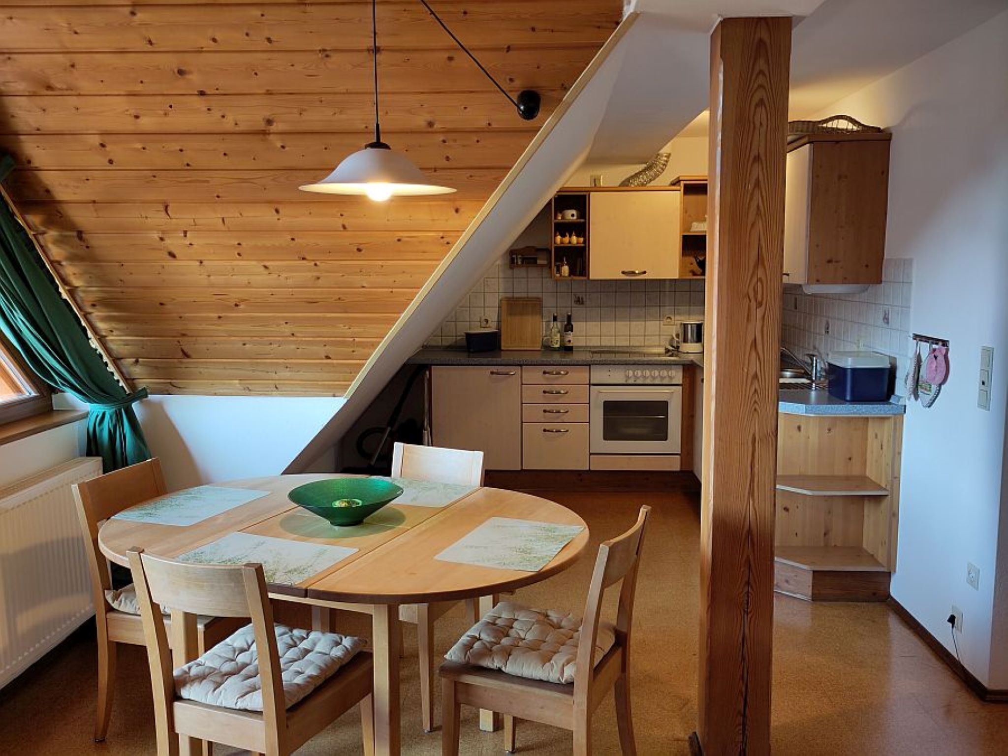 2 Ferienwohnung Dachgeschoss mit überdachtem Südbalkon
