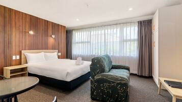 Deluxe Studio | 1 bedroom, iron/ironing board, free cots/infant beds, free WiFi