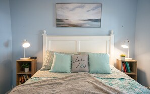 2 bedrooms, travel crib, free WiFi, bed sheets